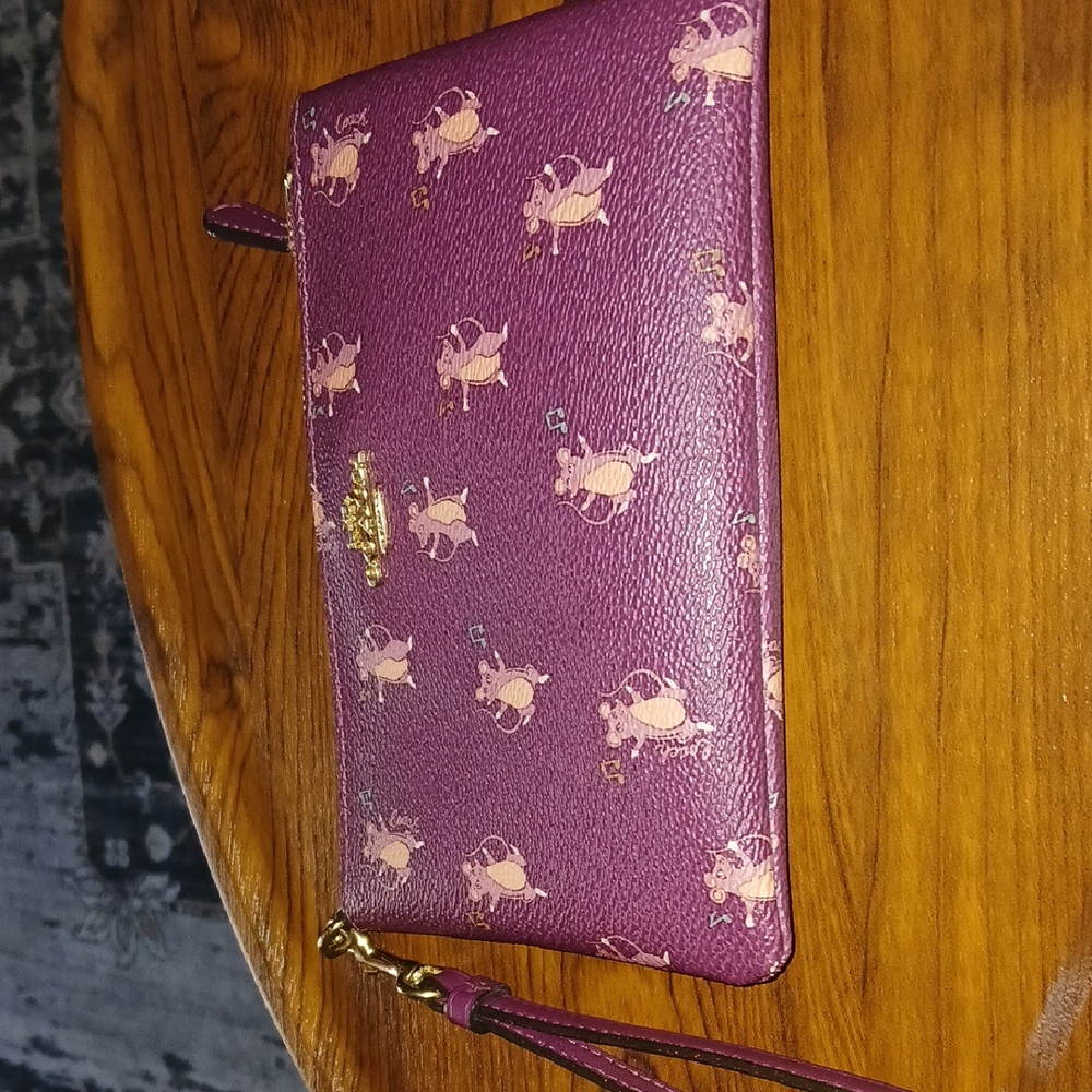 COACH  Wristlet Clutch